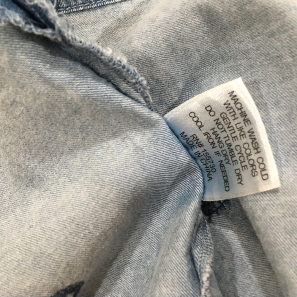 NWT Jane And Delancey Womens L Shirt Heart Print Embroidery Blue Chambray Button - Picture 6 of 7